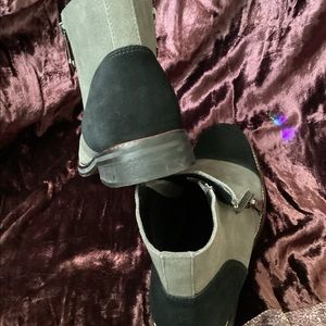 Mens leather boots.  Worn once. Excellent condition